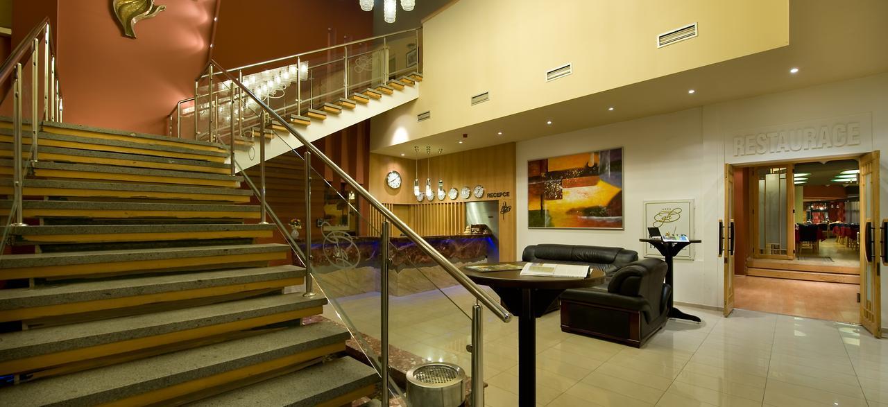 Grand Hotel Trebic Exterior photo